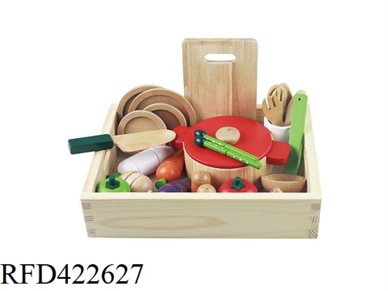 CUT AND CUT VEGETABLES AND FRUITS IN A WOODEN BIG WOODEN BOX