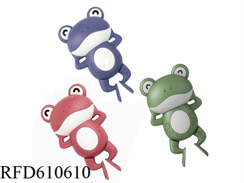 LITTLE FROG PLAYING IN THE WATER ON THE CHAIN