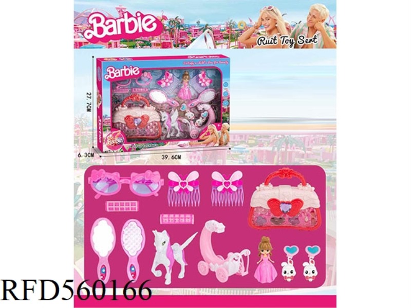 BARBIE PLAYS HOUSE