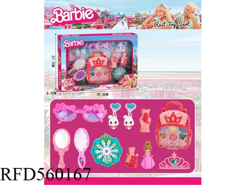 BARBIE PLAYS HOUSE