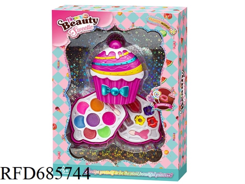 A TWO-LAYER MAKEUP COMBINATION OF CAKES