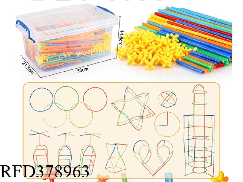 LARGE, MEDIUM AND SMALL STRAWS ARE INSERTED INTO THE BUILDING BLOCKS ABOUT 700PCS