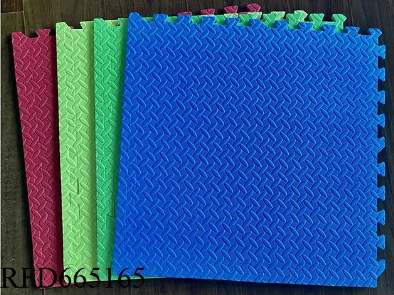 4 PIECES OF EVA SOLID COLOR FLOOR MAT COLOR FLOOR MAT FOAM FLOOR MAT (DEFAULT RED, YELLOW, BLUE AND