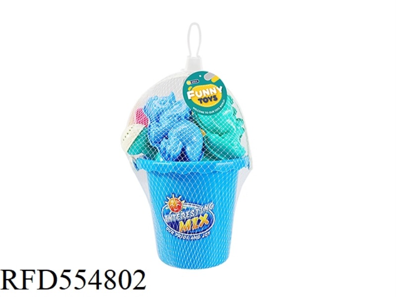6 PIECES OF BEACH EQUIPMENT