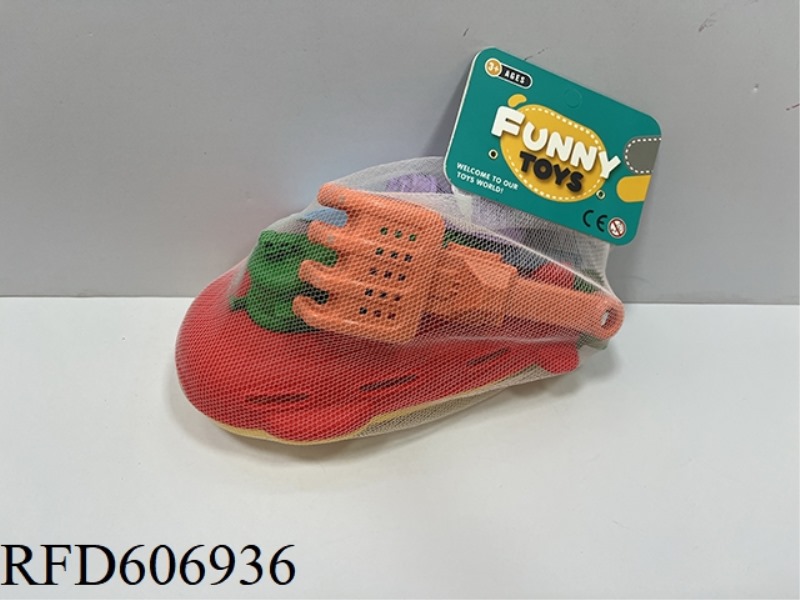 4-PIECE BEACH EQUIPMENT
