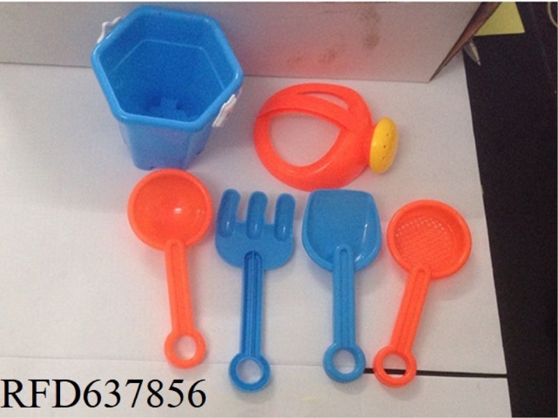 6 BEACH TOYS