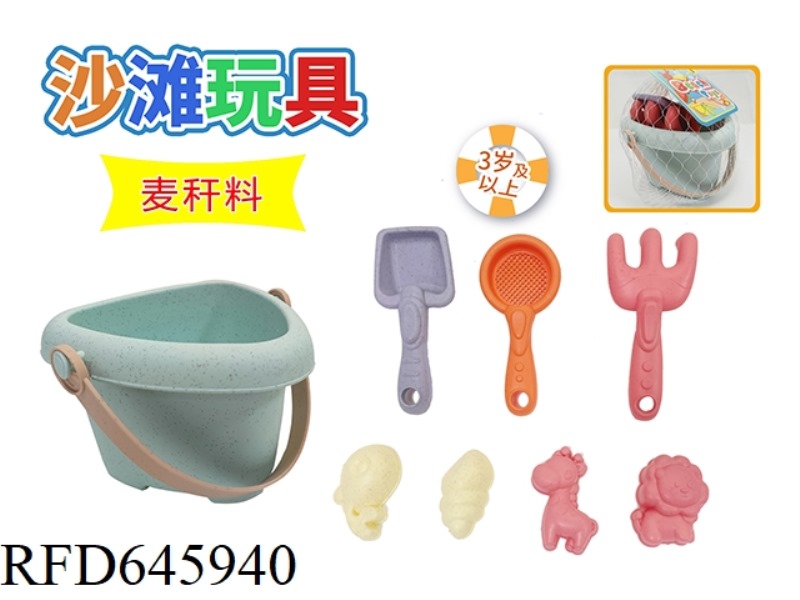 BEACH TOYS SET OF 8.
