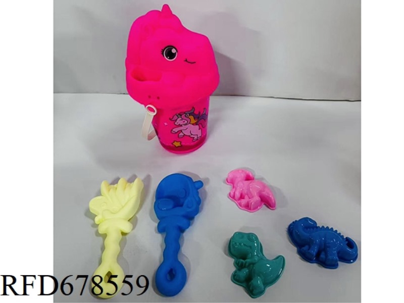 7-PIECE BEACH EQUIPMENT