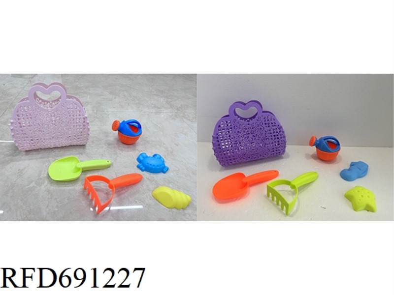 BEACH TOYS