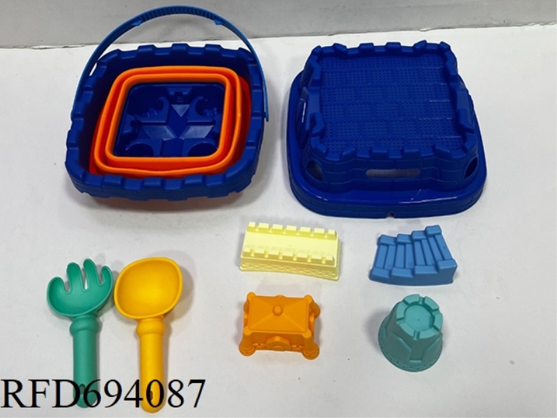A SET OF 8-PIECE SQUARE BEACH BUCKETS