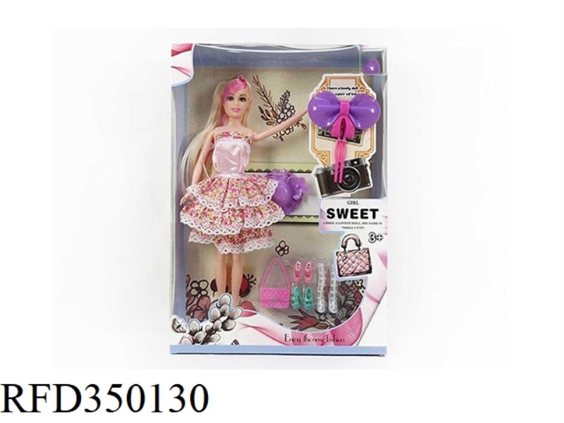 11.5 INCH REAL HAND FASHION BARBIE WITH A VARIETY OF ACCESSORIES