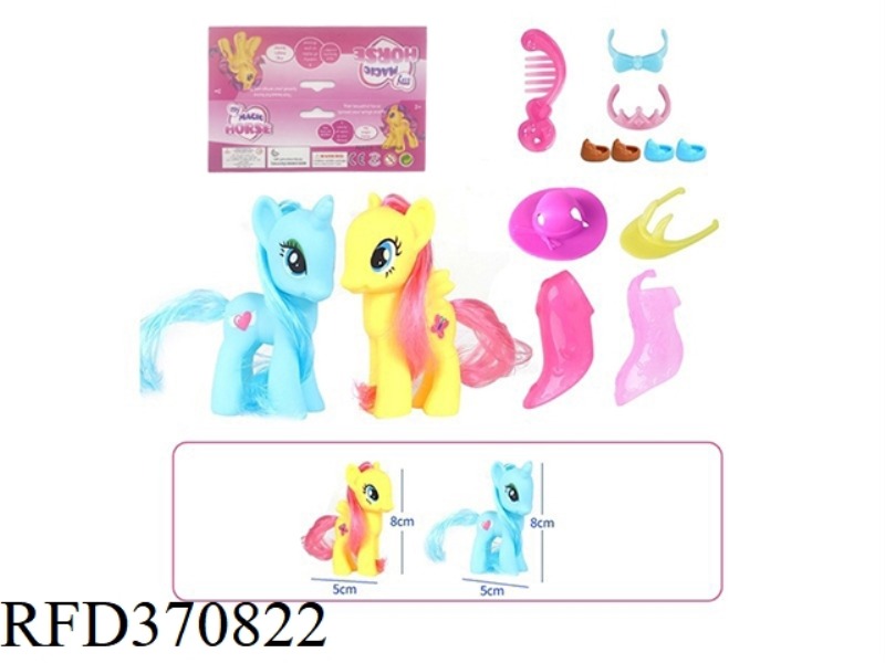 2 PACKS OF VINYL BAG WITH COMB, HAT, STICKER AND OTHER ACCESSORIES