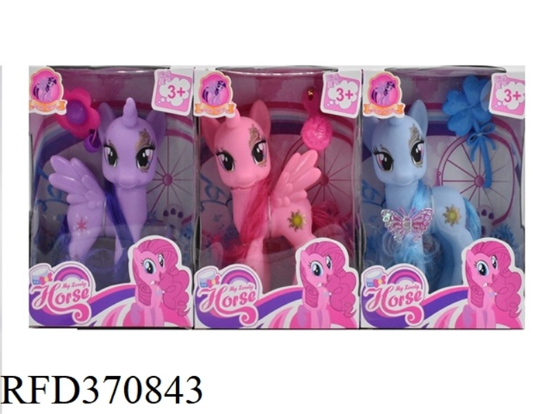 VINYL DA MA BAOLI WITH COMB, HAIR CLIP AND OTHER ACCESSORIES, THREE ASSORTED