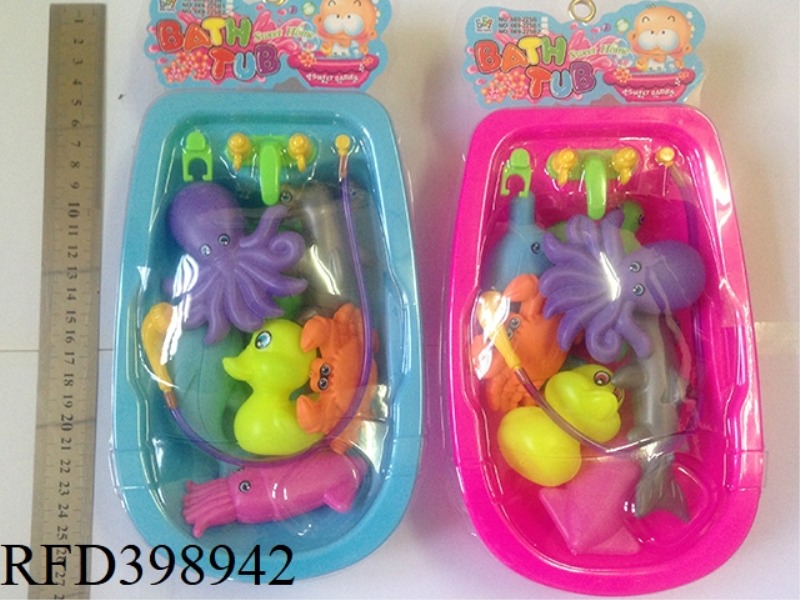 BABY BATH + PLAYING FISH