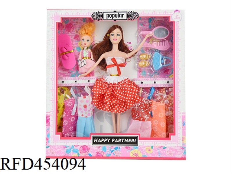 11.5 INCH REAL BODY ACTIVE FASHION SHORT SKIRT BARBIE WITH HANGING CLOTHES, 3 INCH CHILD, COMB BLIST