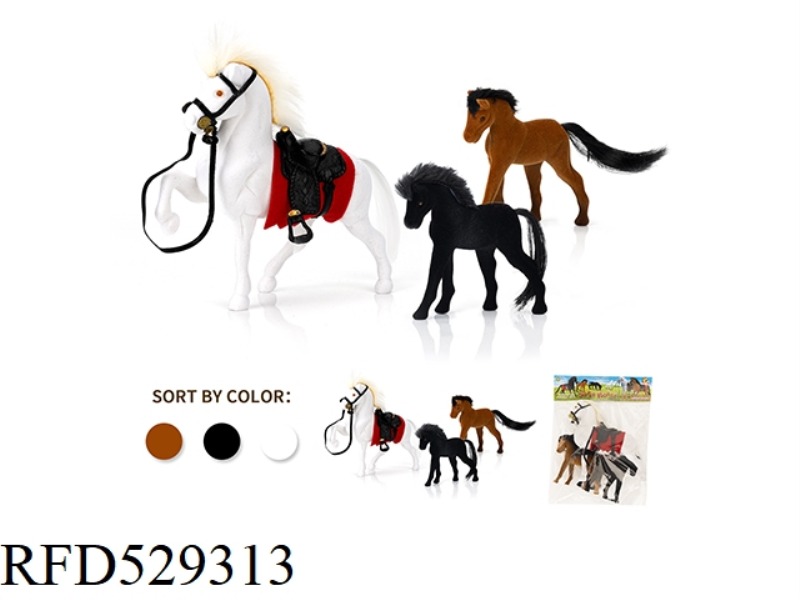 FLEECE HORSE WITH BENT LEGS +2 YOUNG HORSES