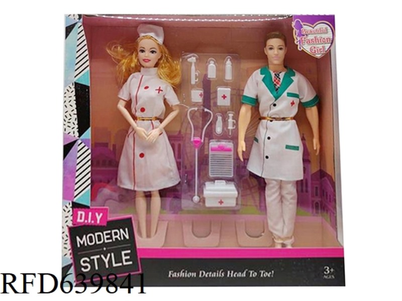 12 DOCTORS AND NURSES DOLLS+ACCESSORIES