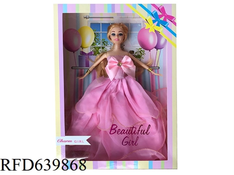 12 FASHION DOLLS