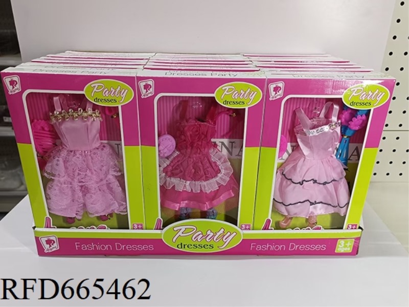 THREE BARBIE CLOTHES (30 PIECES)