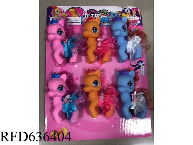 CROWN HORSE + CLOTHES 6PCS