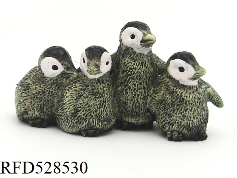 4 LITTLE PENGUINS