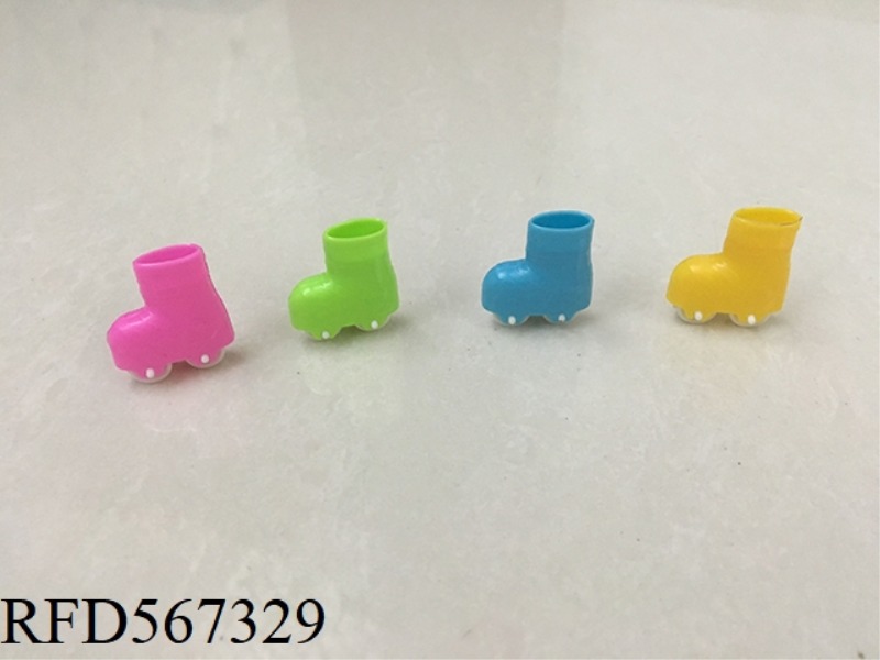 SMALL SKATES (ICE SKATES)