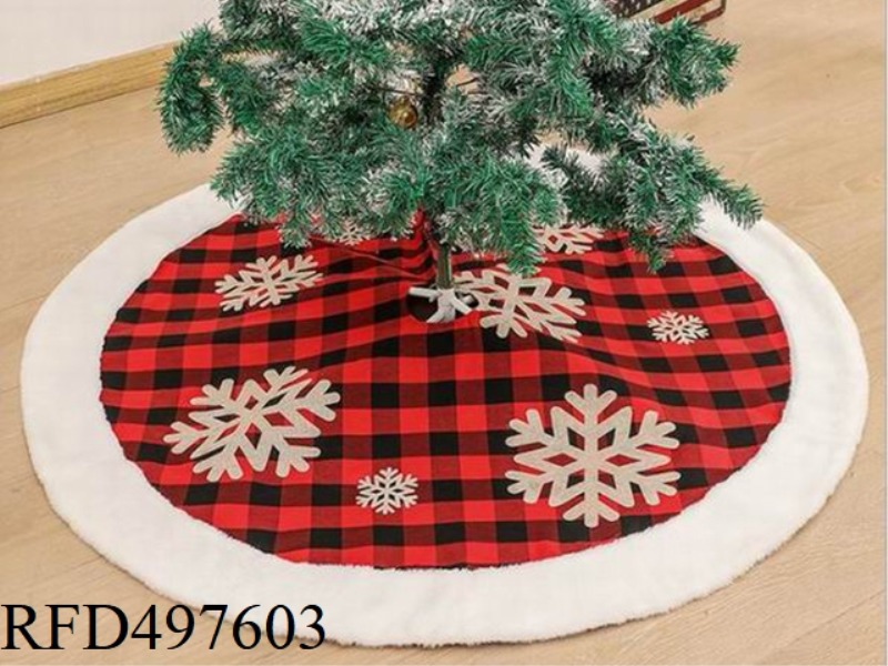 THE CHRISTMAS TREE SKIRT