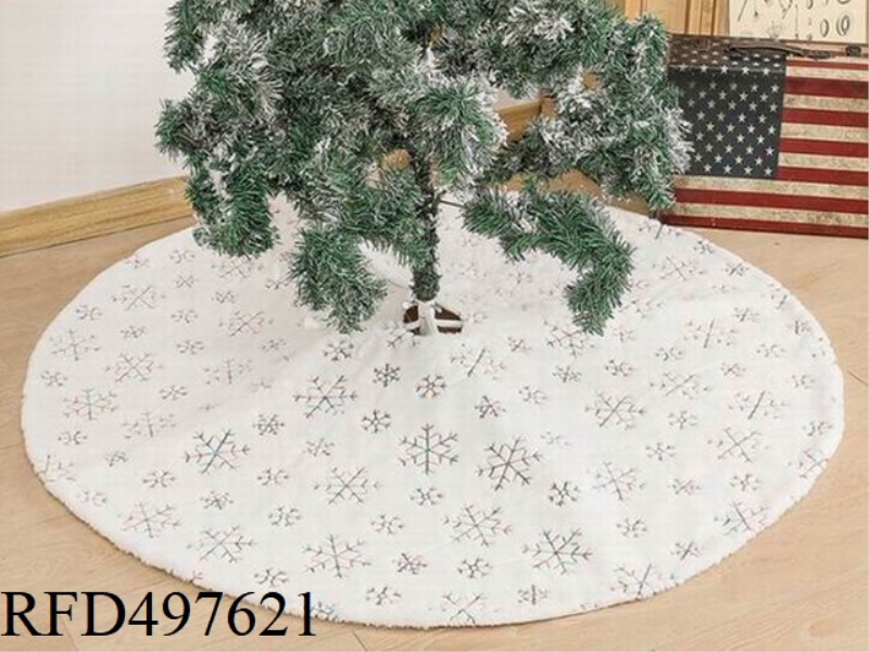 THE CHRISTMAS TREE SKIRT