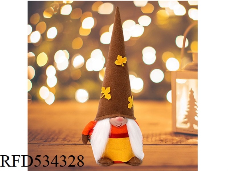 BROWN MAPLE LEAF HAT HUG PUMPKIN