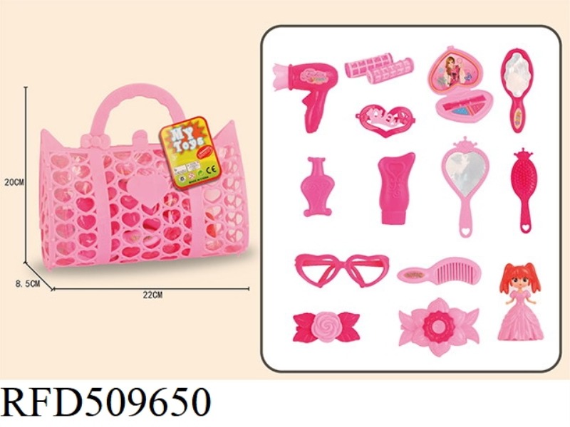 ACCESSORIES WITH ACTION FIGURES